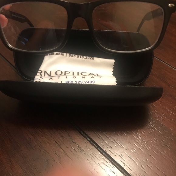 Eye glasses - Picture 2 of 5